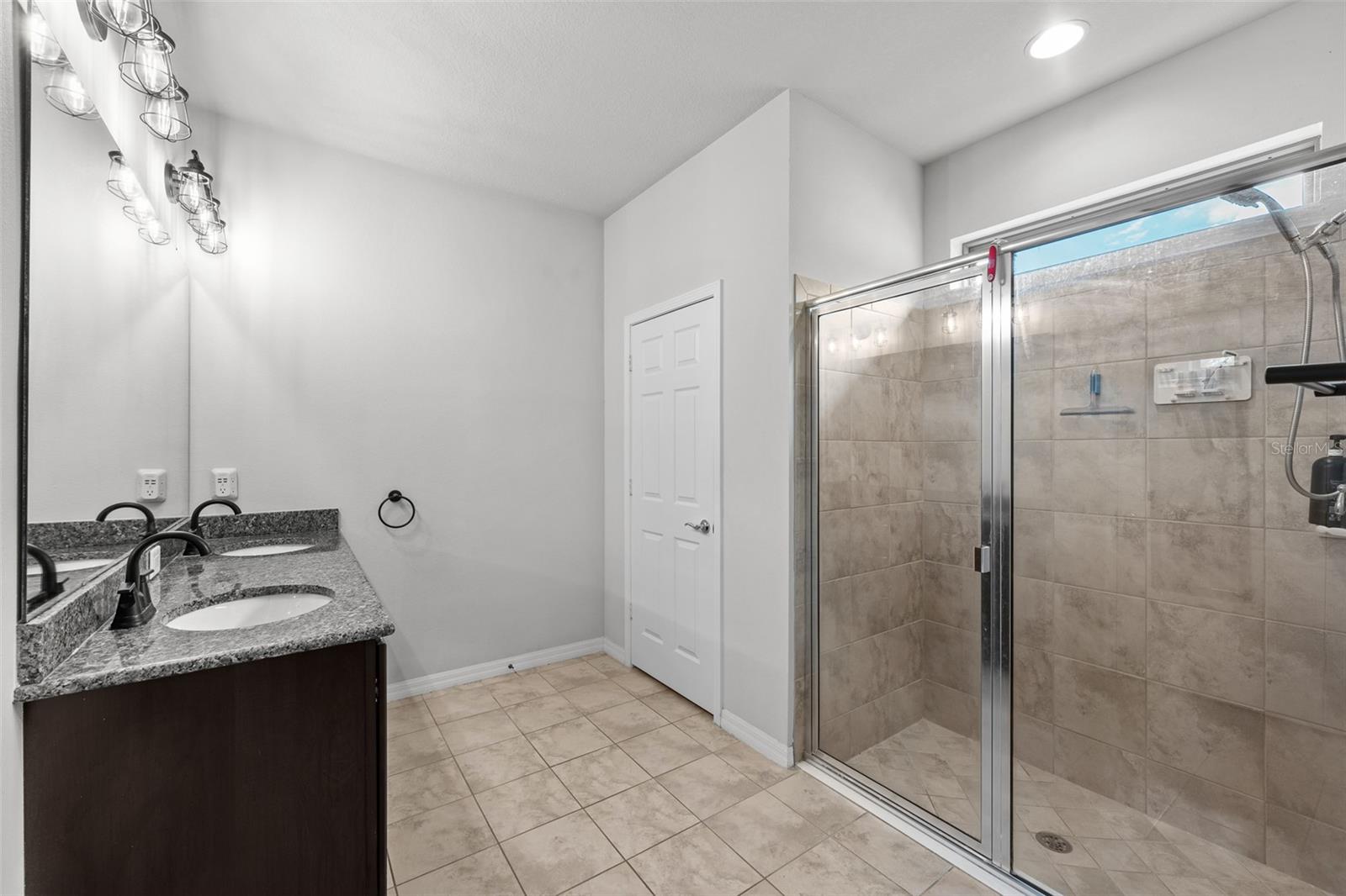 2212 LANDSIDE DR, VALRICO, FL — photo 20