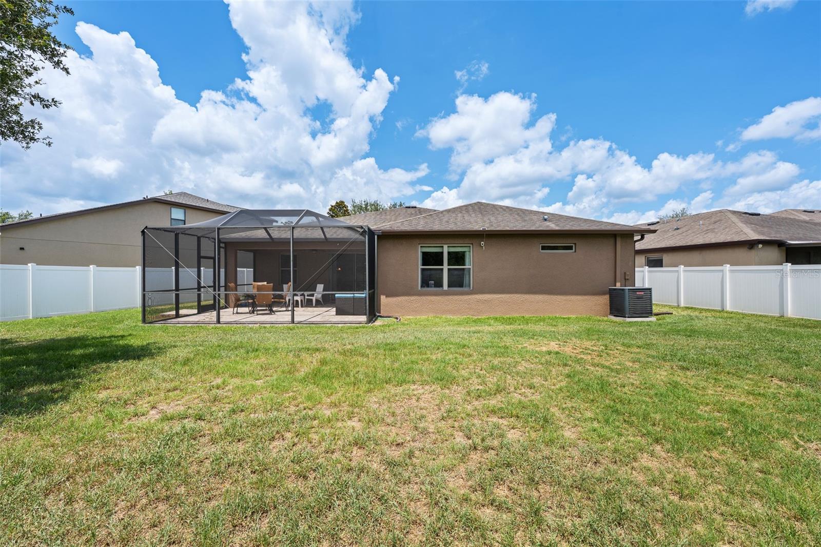 2212 LANDSIDE DR, VALRICO, FL — photo 28