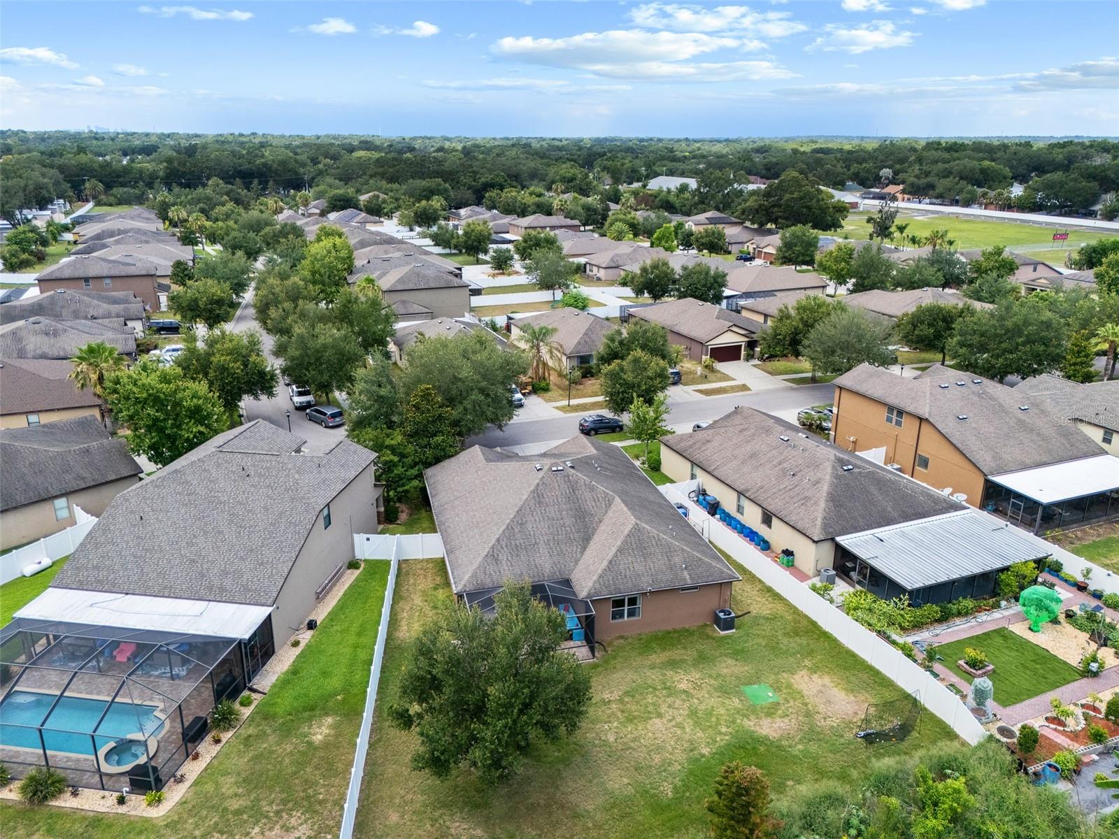 2212 LANDSIDE DR, VALRICO, FL — photo 40