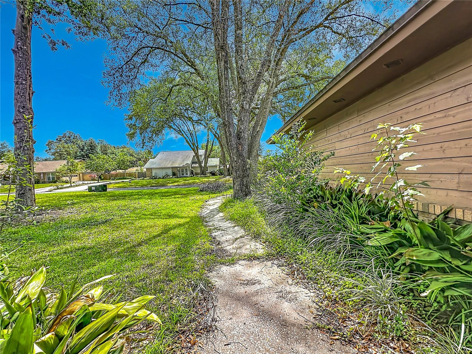 290 GLENEAGLES DR, ORANGE PARK, FL — photo 28