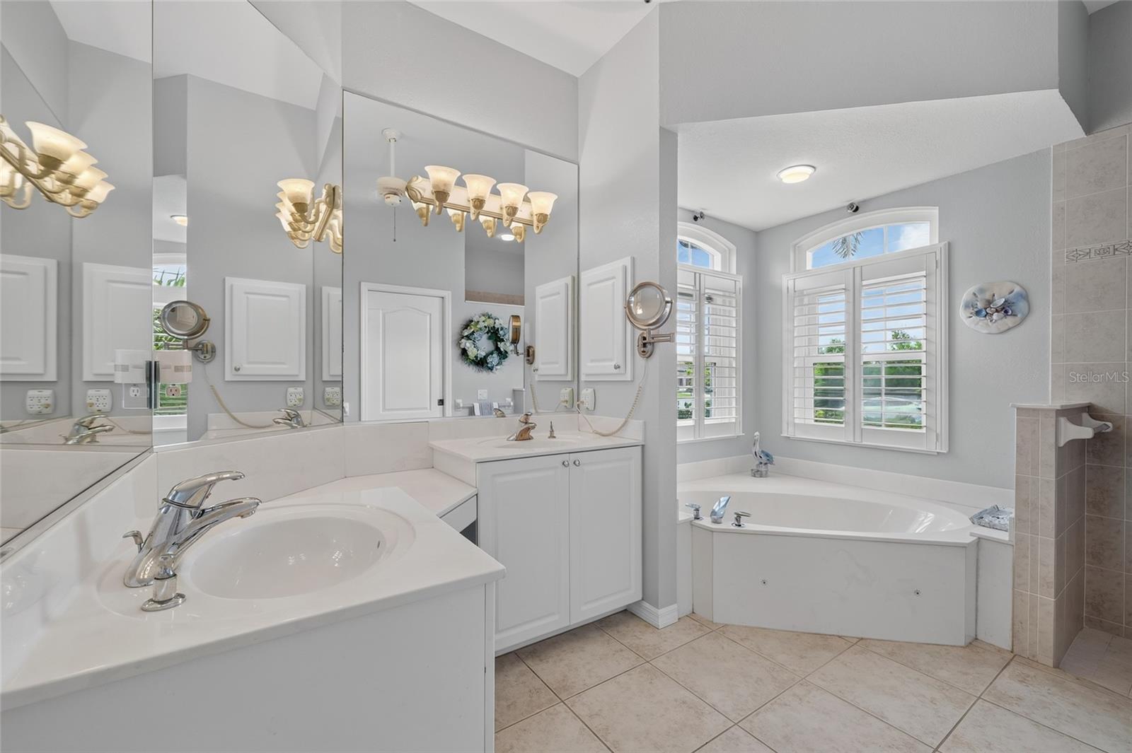 8232 ANTWERP CIR, PORT CHARLOTTE, FL — photo 24
