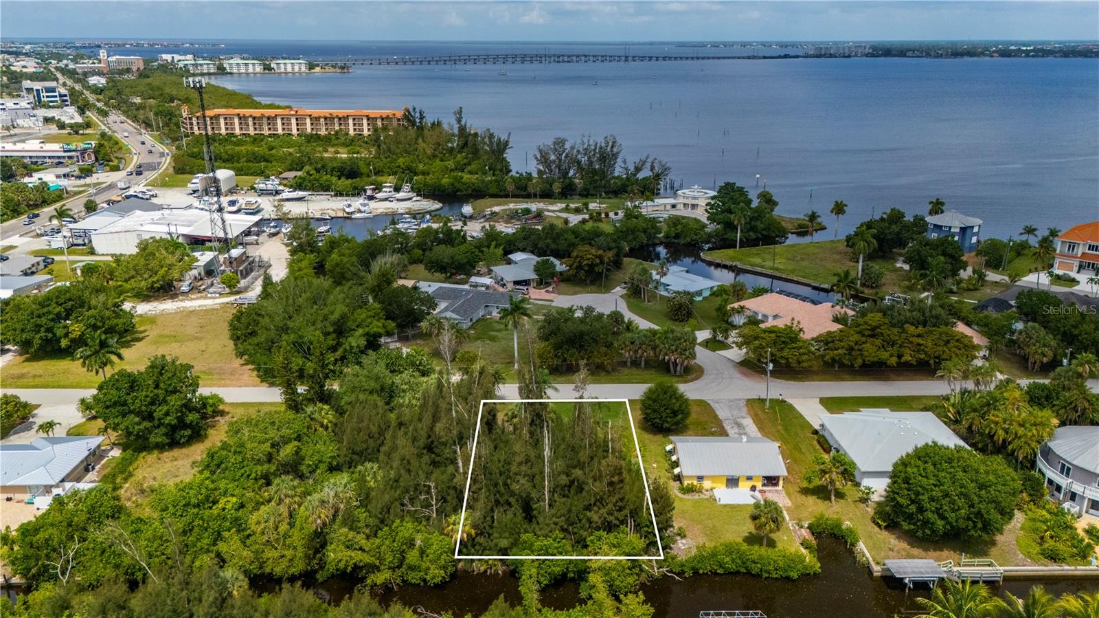 430 KLISPIE DR, PUNTA GORDA, FL — photo 5
