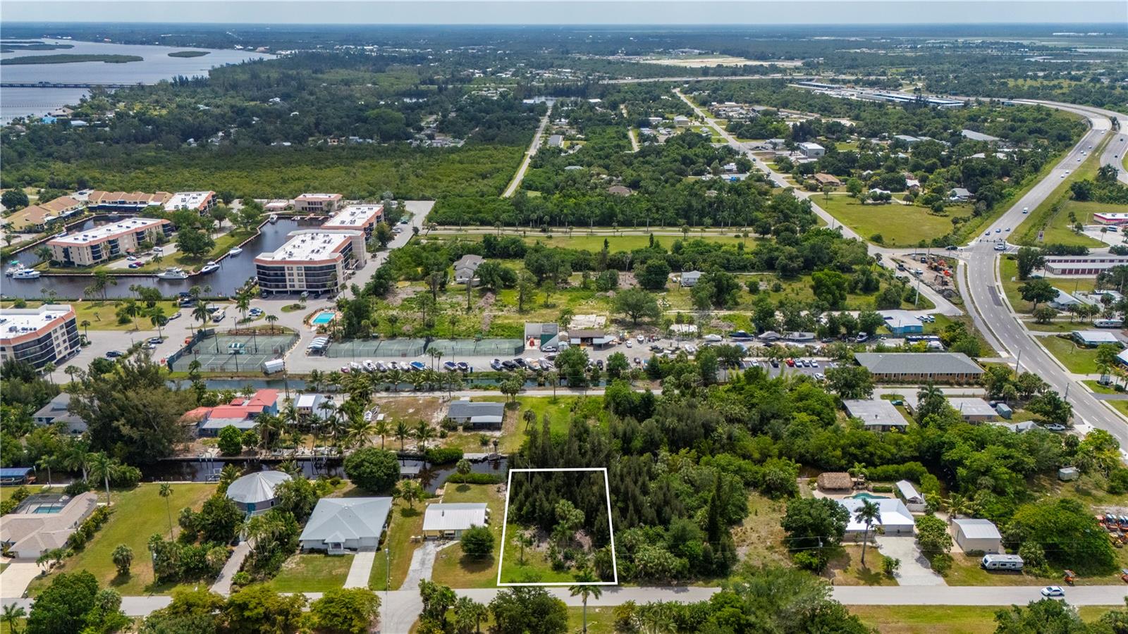 430 KLISPIE DR, PUNTA GORDA, FL — photo 8