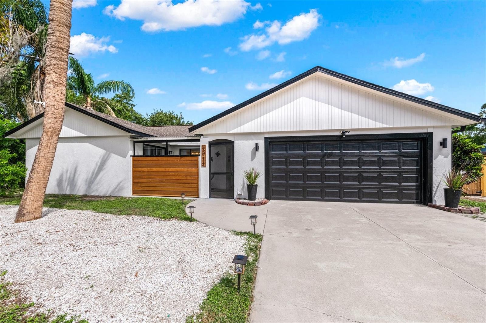 2911 WOODPINE CT, SARASOTA, FL — photo 3