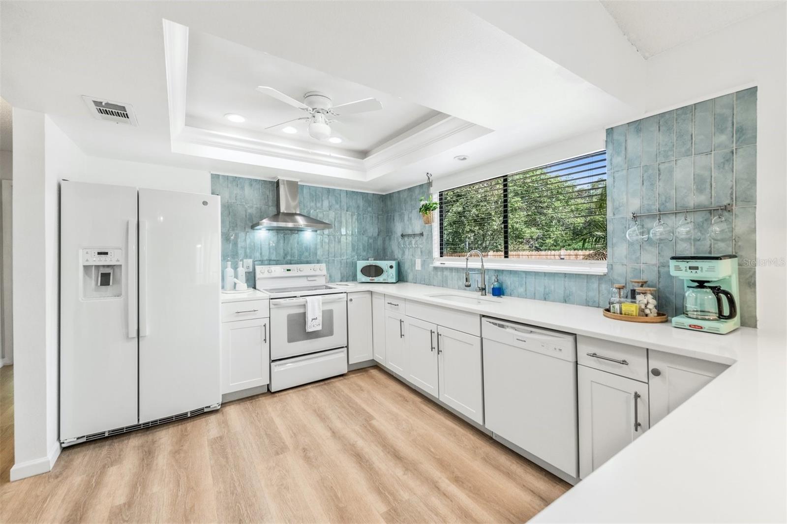 2911 WOODPINE CT, SARASOTA, FL — photo 11
