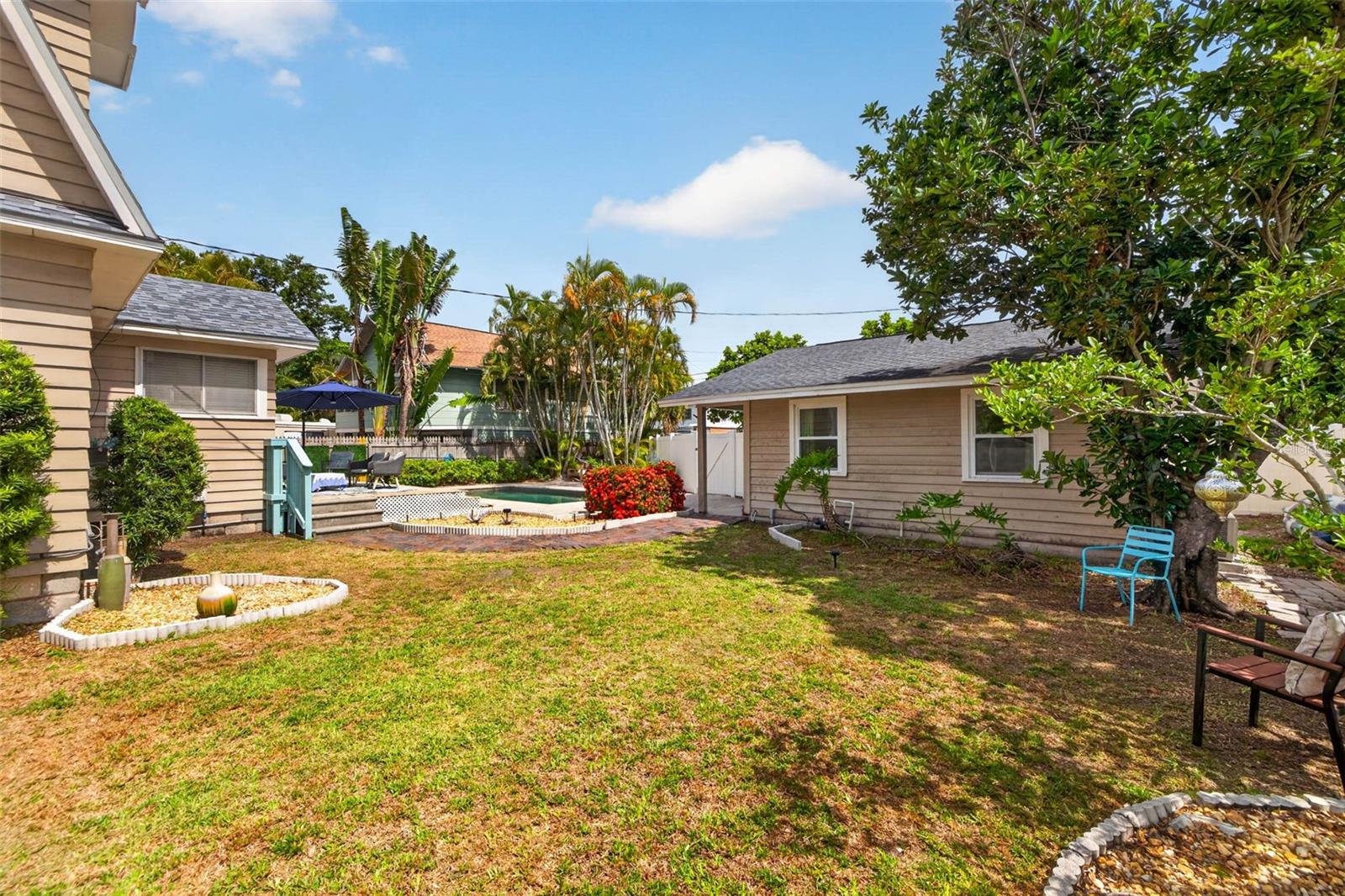 775 28TH AVE N, ST PETERSBURG, FL — photo 39