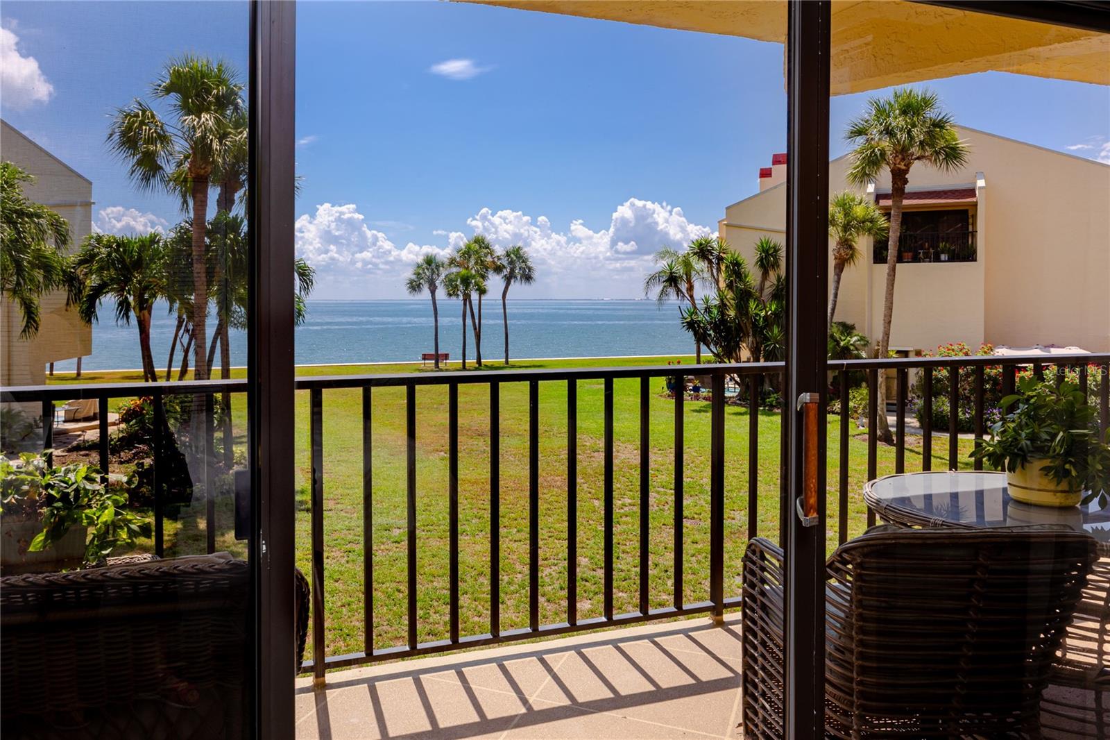 7530 SUNSHINE SKYWAY LN S #115, ST PETERSBURG, FL — photo 9