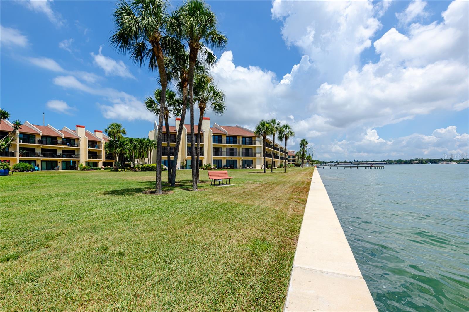 7530 SUNSHINE SKYWAY LN S #115, ST PETERSBURG, FL — photo 33