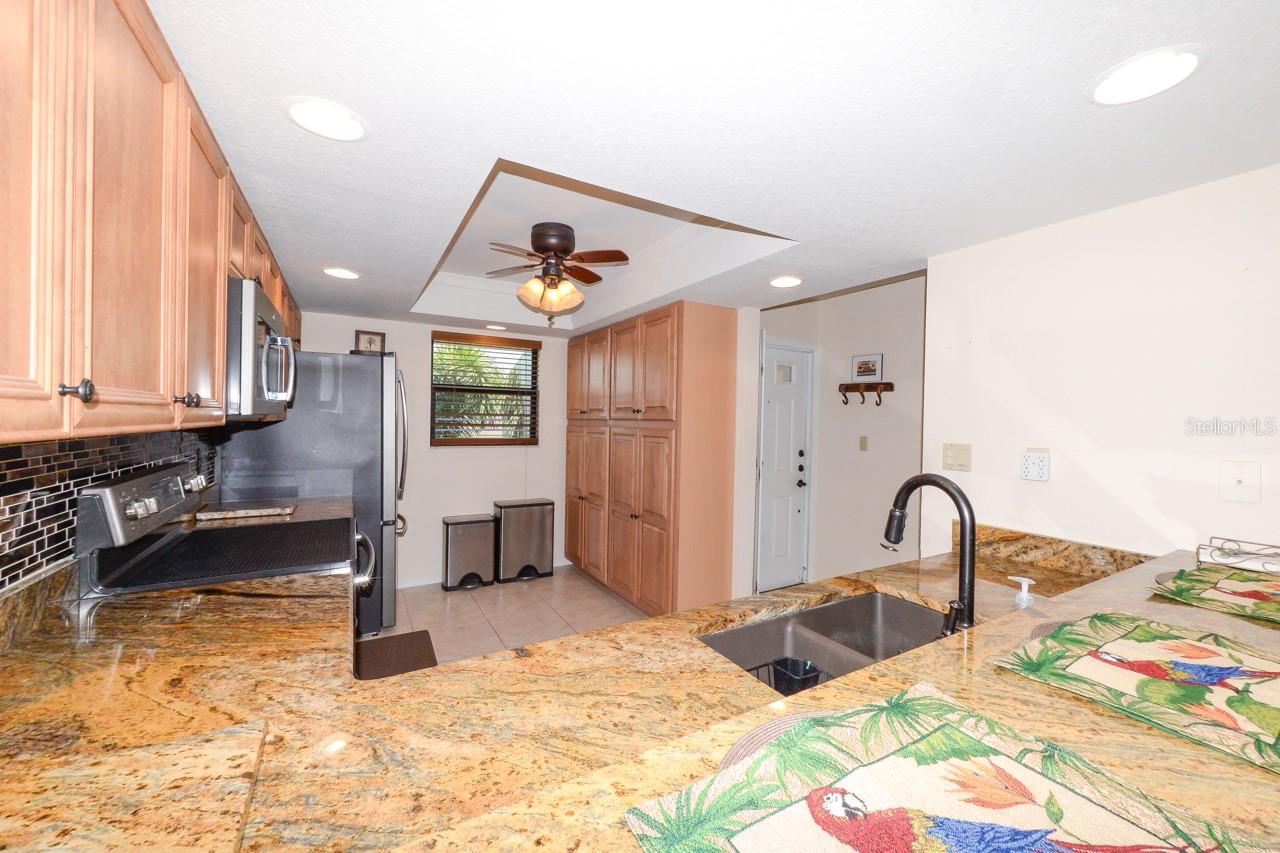335 COLDEWAY DR #F21, PUNTA GORDA, FL — photo 4