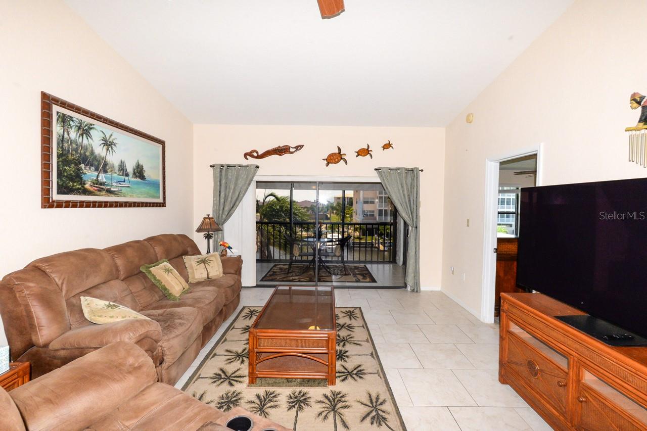 335 COLDEWAY DR #F21, PUNTA GORDA, FL — photo 13