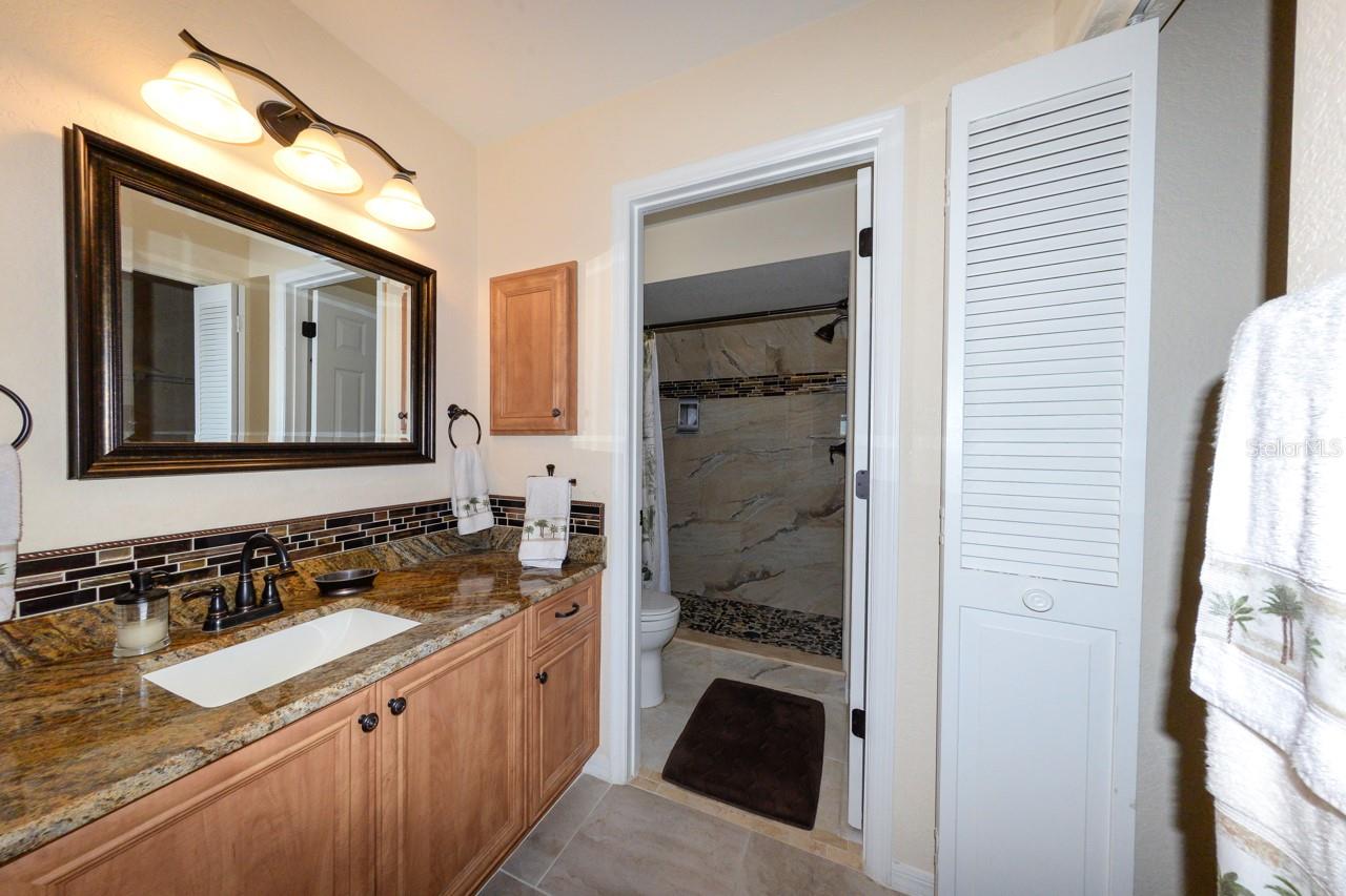 335 COLDEWAY DR #F21, PUNTA GORDA, FL — photo 32