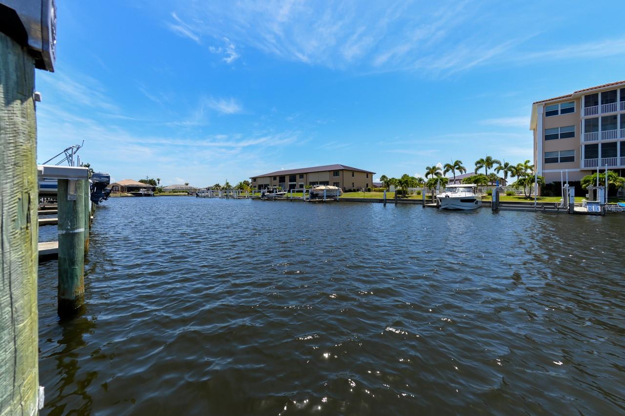 335 COLDEWAY DR #F21, PUNTA GORDA, FL — photo 38