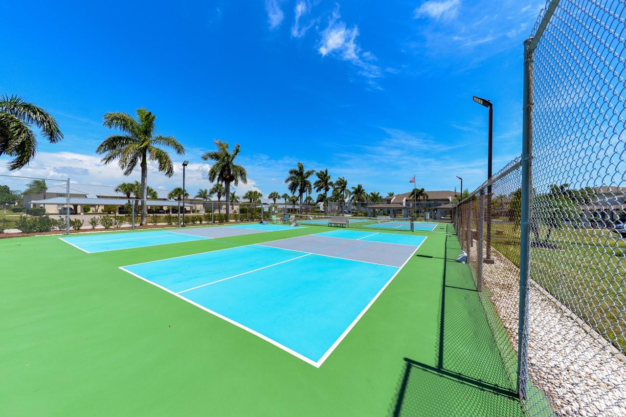 335 COLDEWAY DR #F21, PUNTA GORDA, FL — photo 40