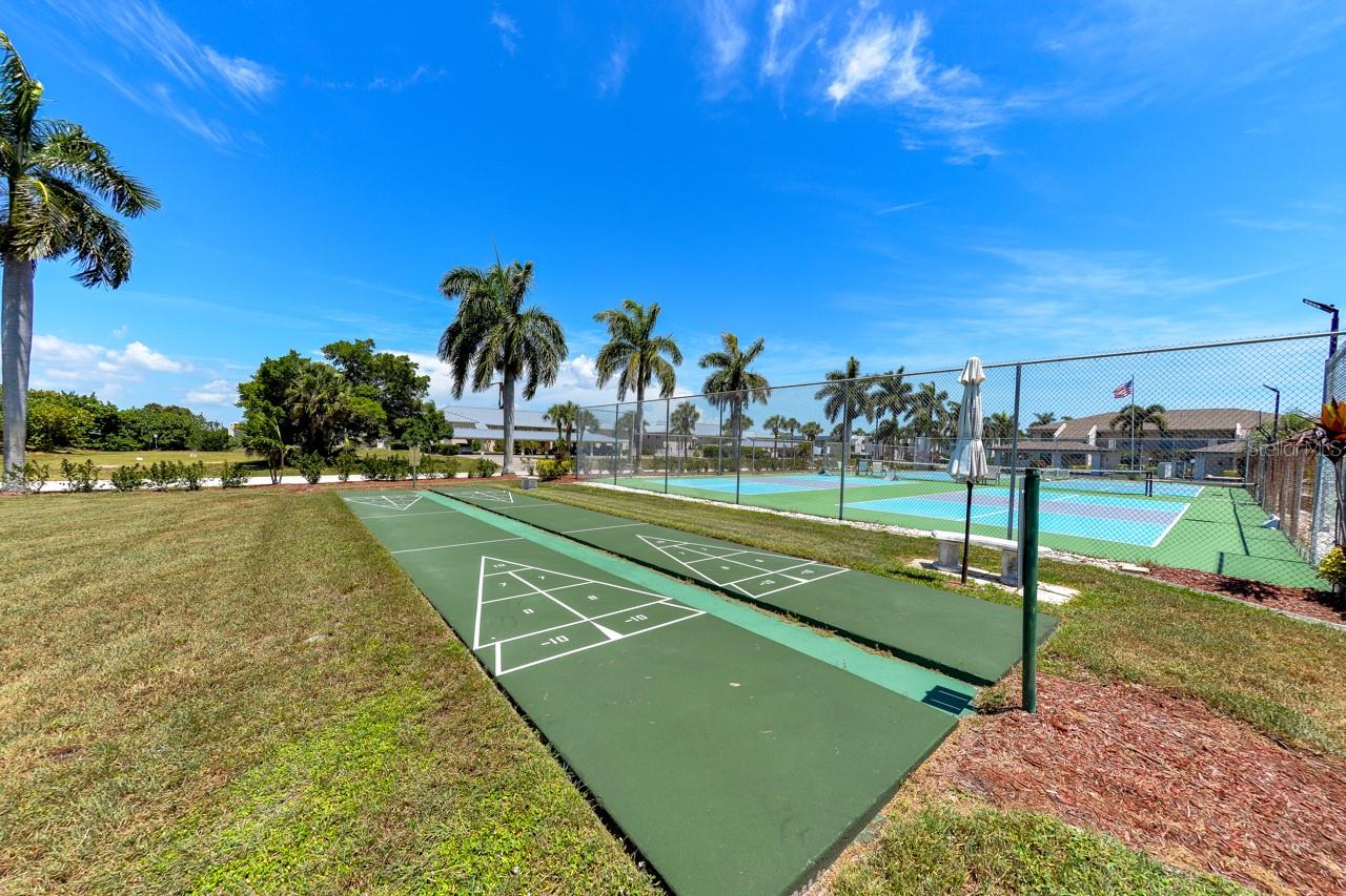 335 COLDEWAY DR #F21, PUNTA GORDA, FL — photo 41