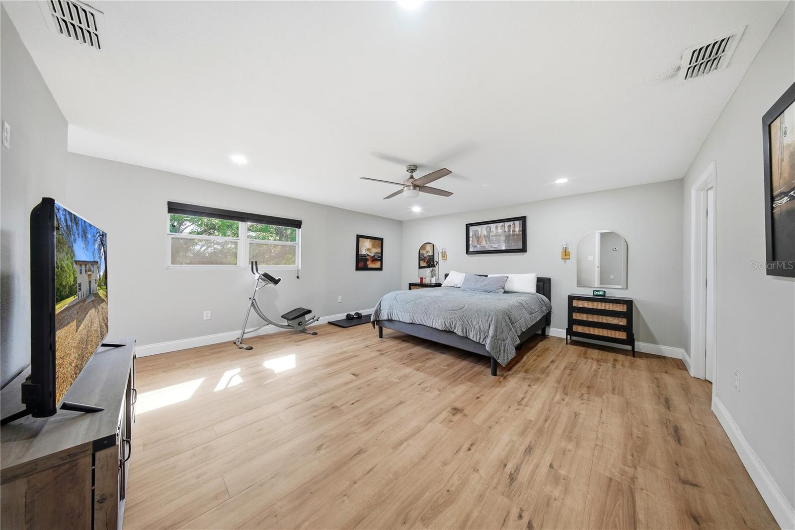 6902 E 29TH AVE, TAMPA, FL — photo 17