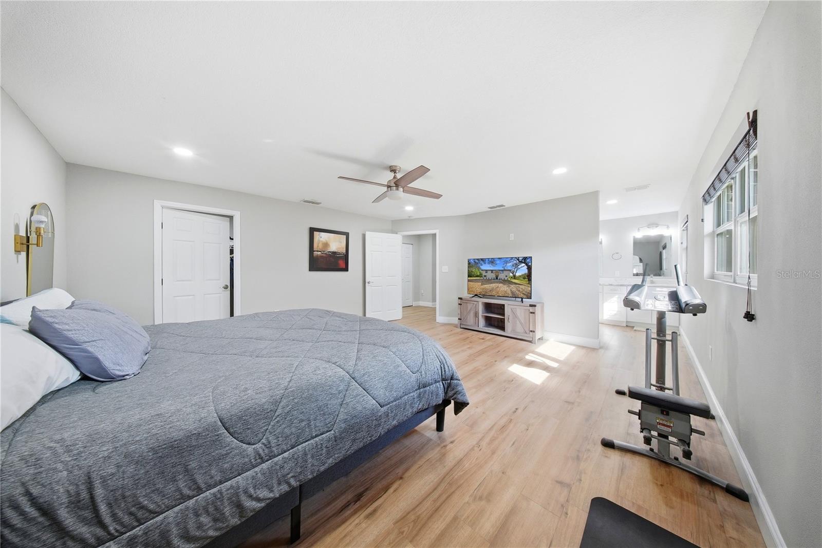 6902 E 29TH AVE, TAMPA, FL — photo 19