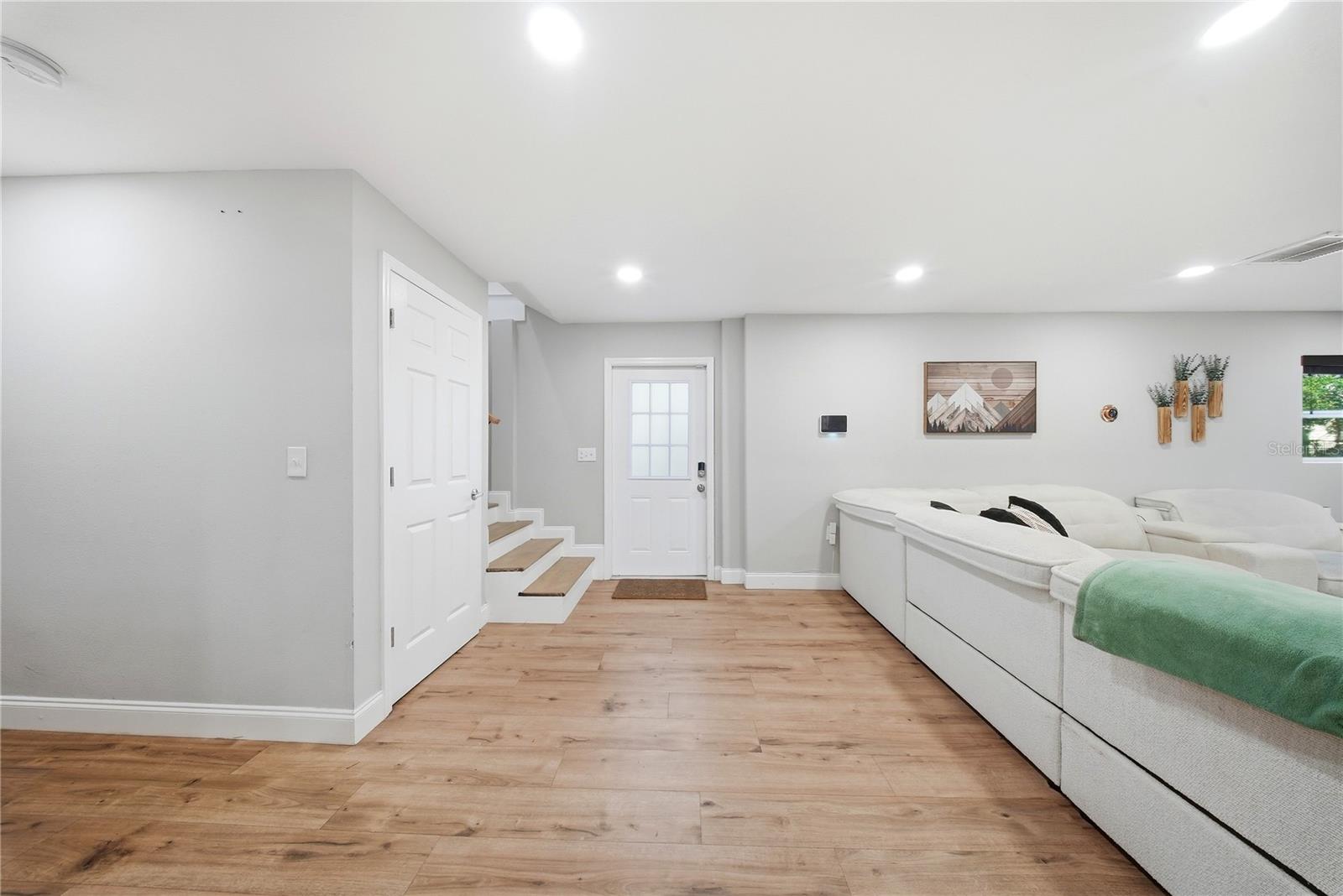 6902 E 29TH AVE, TAMPA, FL — photo 30