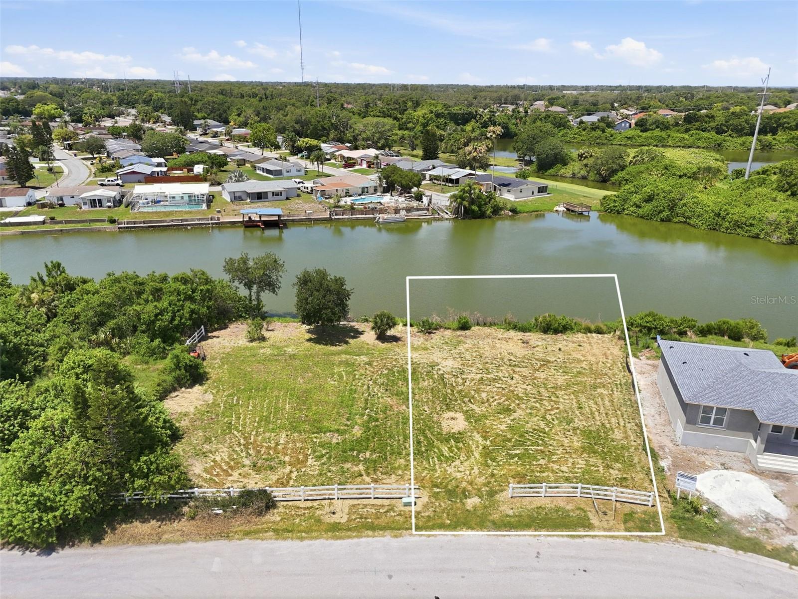 1504 JACKSON DR, HOLIDAY, FL