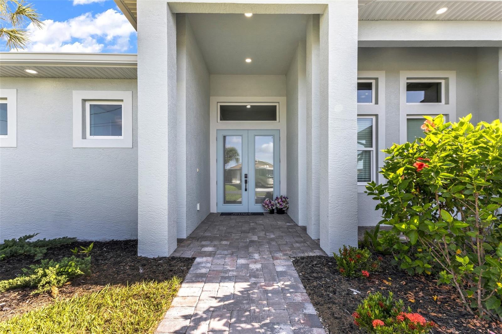 22 SPORTSMAN CIR, ROTONDA WEST, FL — photo 5