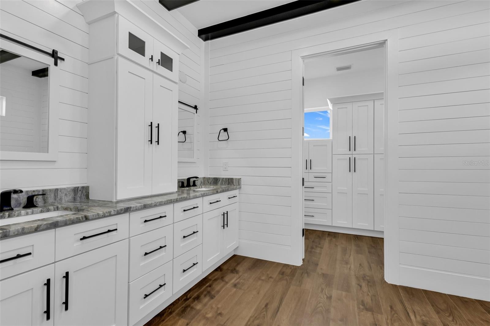 22 SPORTSMAN CIR, ROTONDA WEST, FL — photo 40