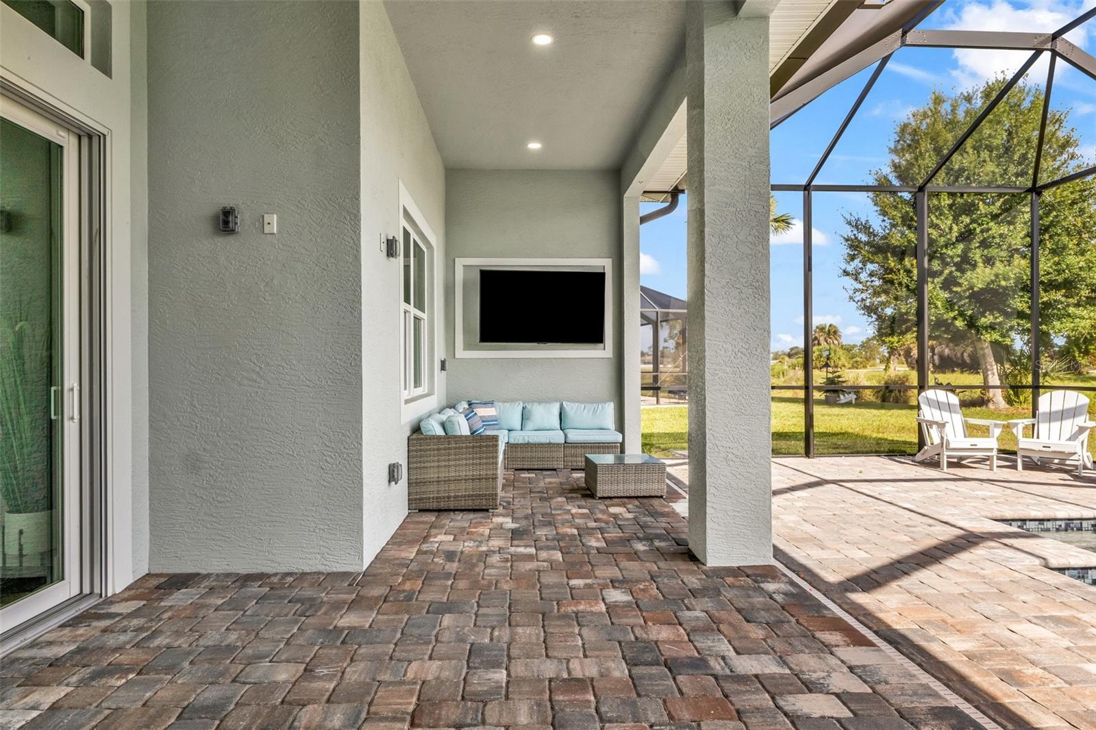 22 SPORTSMAN CIR, ROTONDA WEST, FL — photo 58