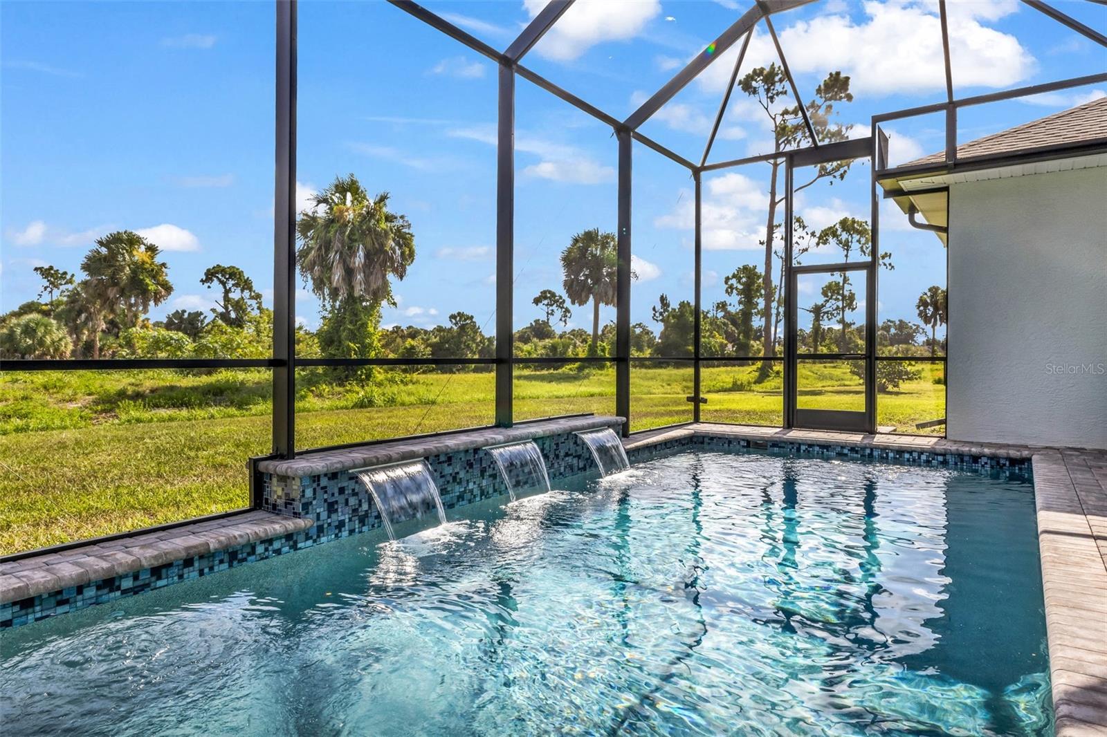 22 SPORTSMAN CIR, ROTONDA WEST, FL — photo 63