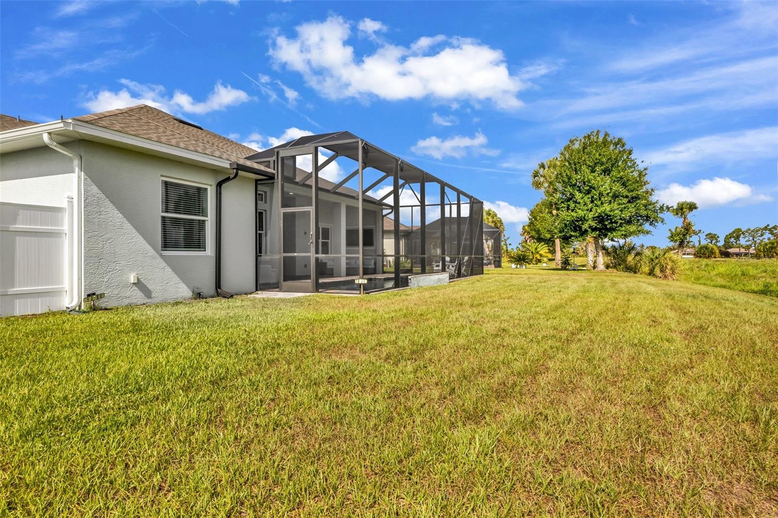 22 SPORTSMAN CIR, ROTONDA WEST, FL — photo 68