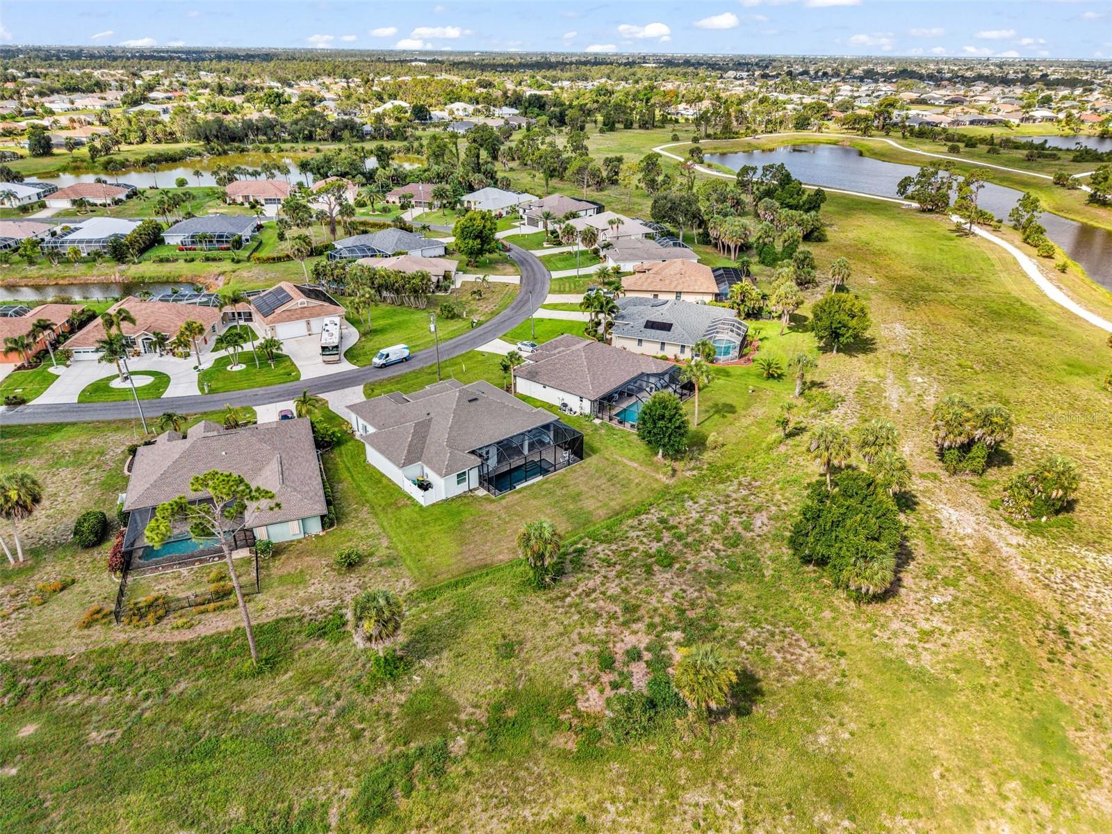 22 SPORTSMAN CIR, ROTONDA WEST, FL — photo 78