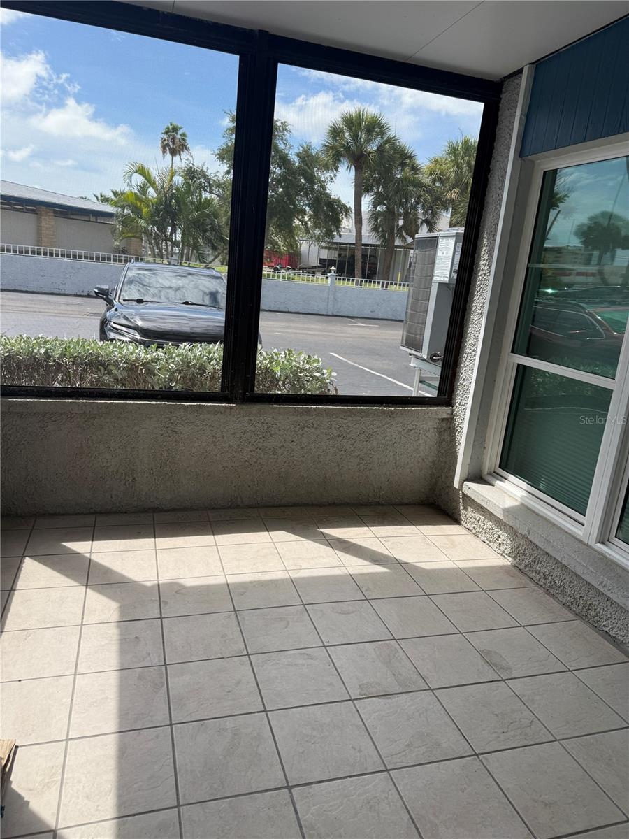 171 MEDALLION BLVD #B, MADEIRA BEACH, FL — photo 2