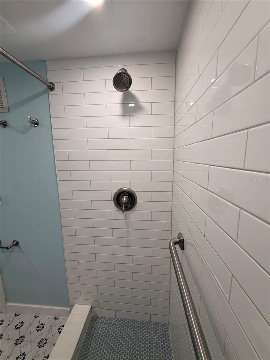 171 MEDALLION BLVD #B, MADEIRA BEACH, FL — photo 15