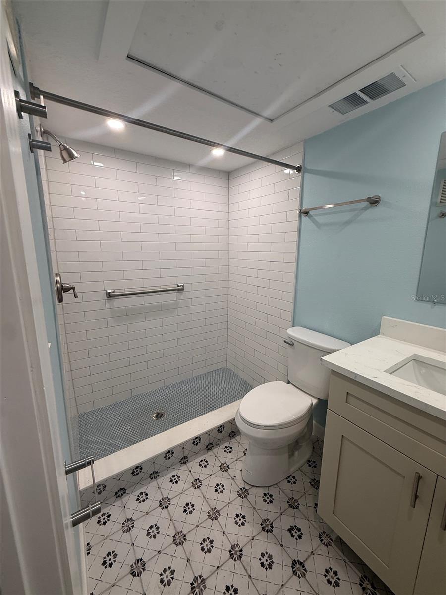 171 MEDALLION BLVD #B, MADEIRA BEACH, FL — photo 16