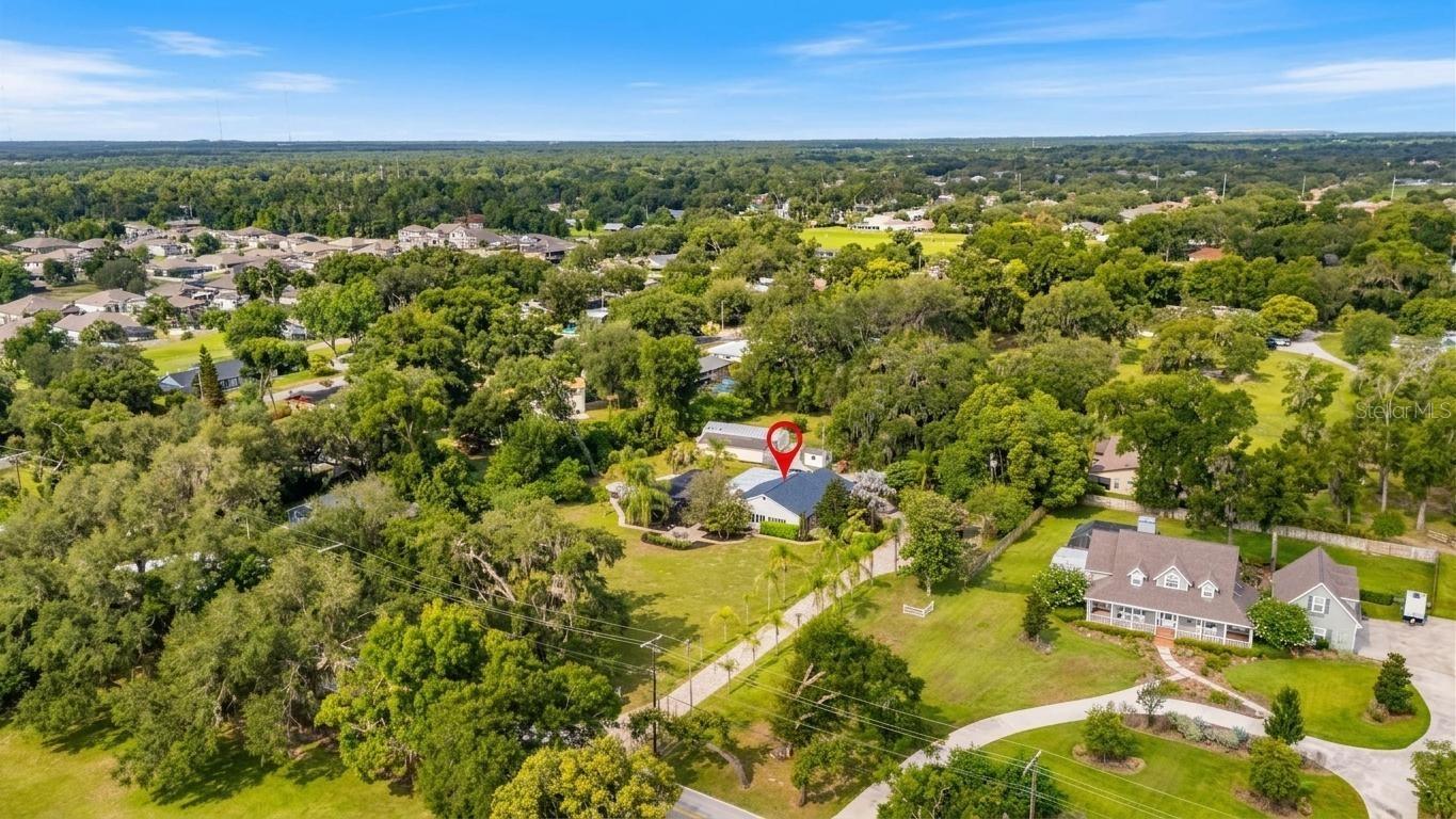 2715 LITTLE RD, VALRICO, FL — photo 2