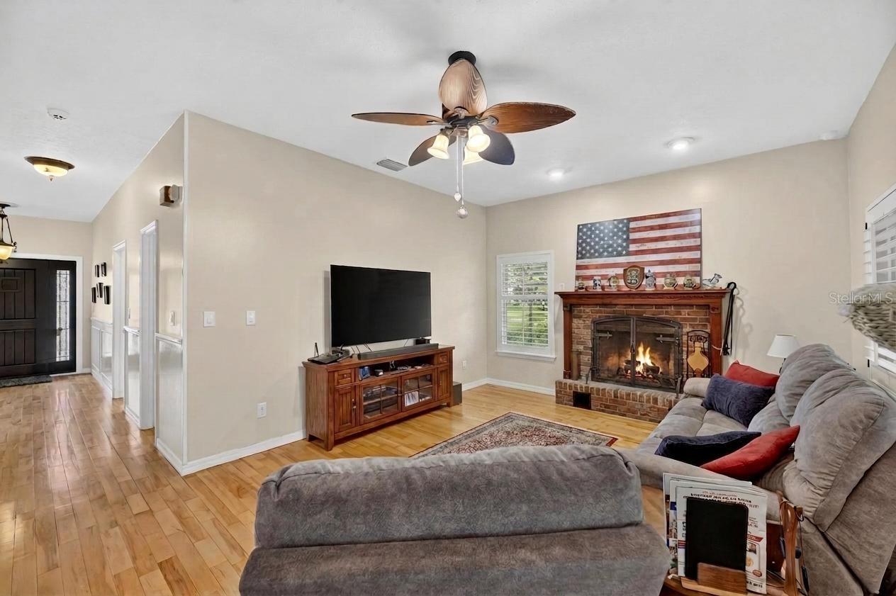 2715 LITTLE RD, VALRICO, FL — photo 14