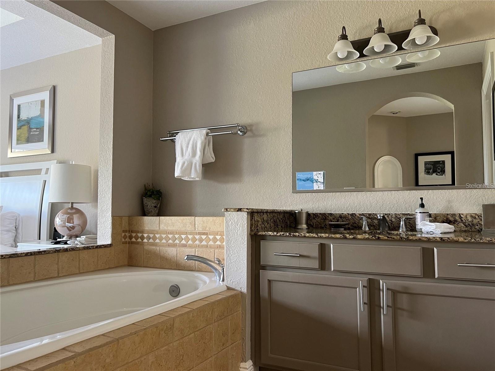 1301 SEVEN EAGLES CT #1301, REUNION, FL — photo 9