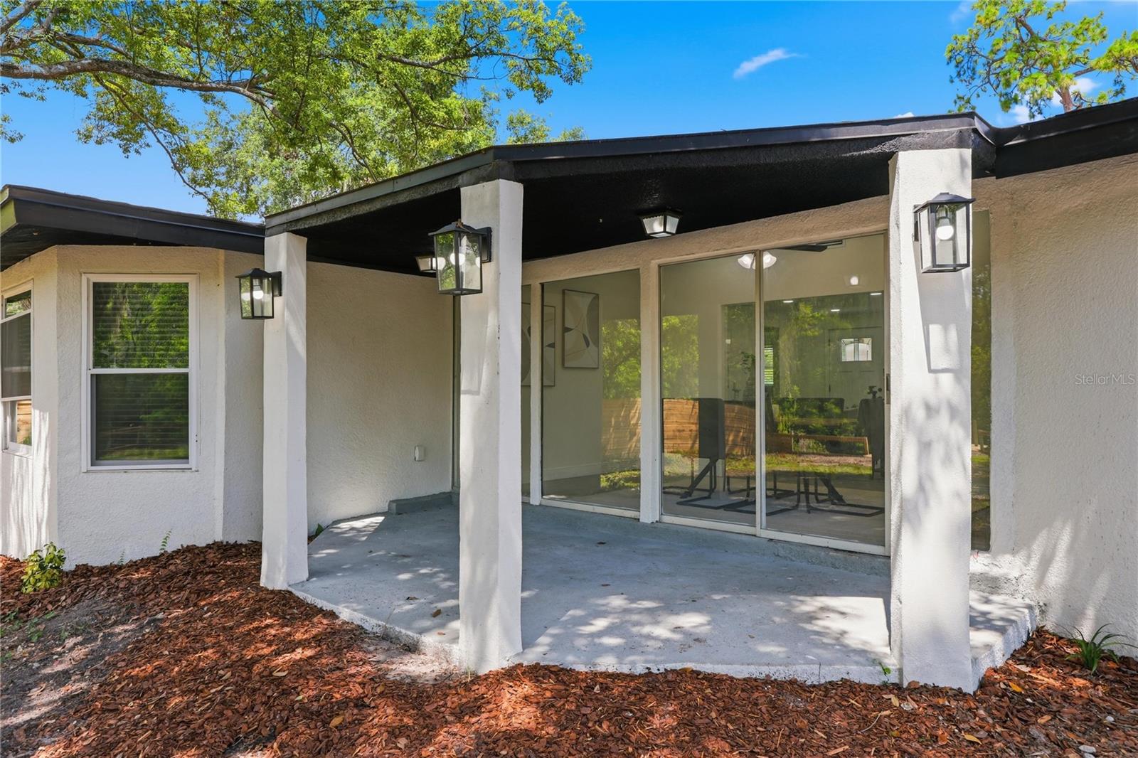 1915 E MULBERRY DR, TAMPA, FL — photo 23