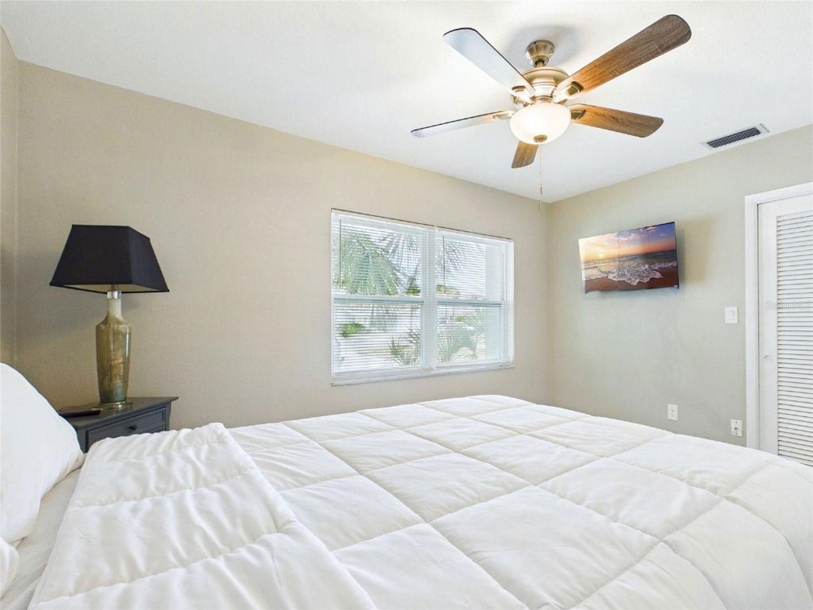 409 4TH AVE N, TIERRA VERDE, FL — photo 9