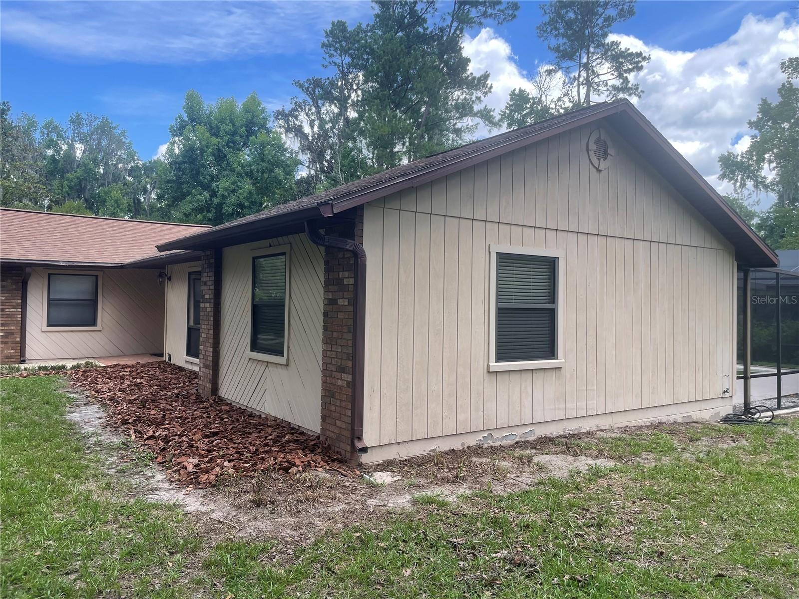 2421 NW 106TH DR, GAINESVILLE, FL — photo 7