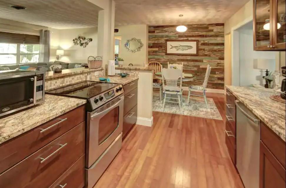 7609 SENRAB DR, BRADENTON, FL — photo 11