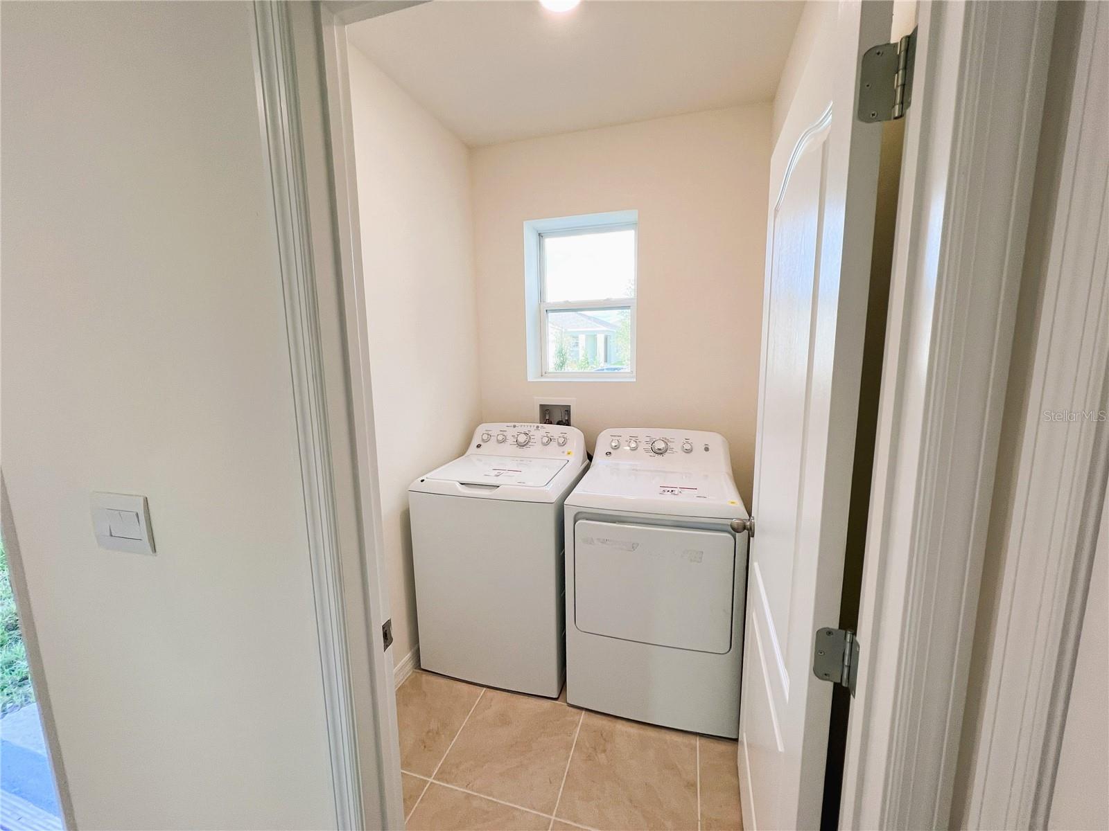 2127 DESERT ROSE DR, DAVENPORT, FL — photo 4
