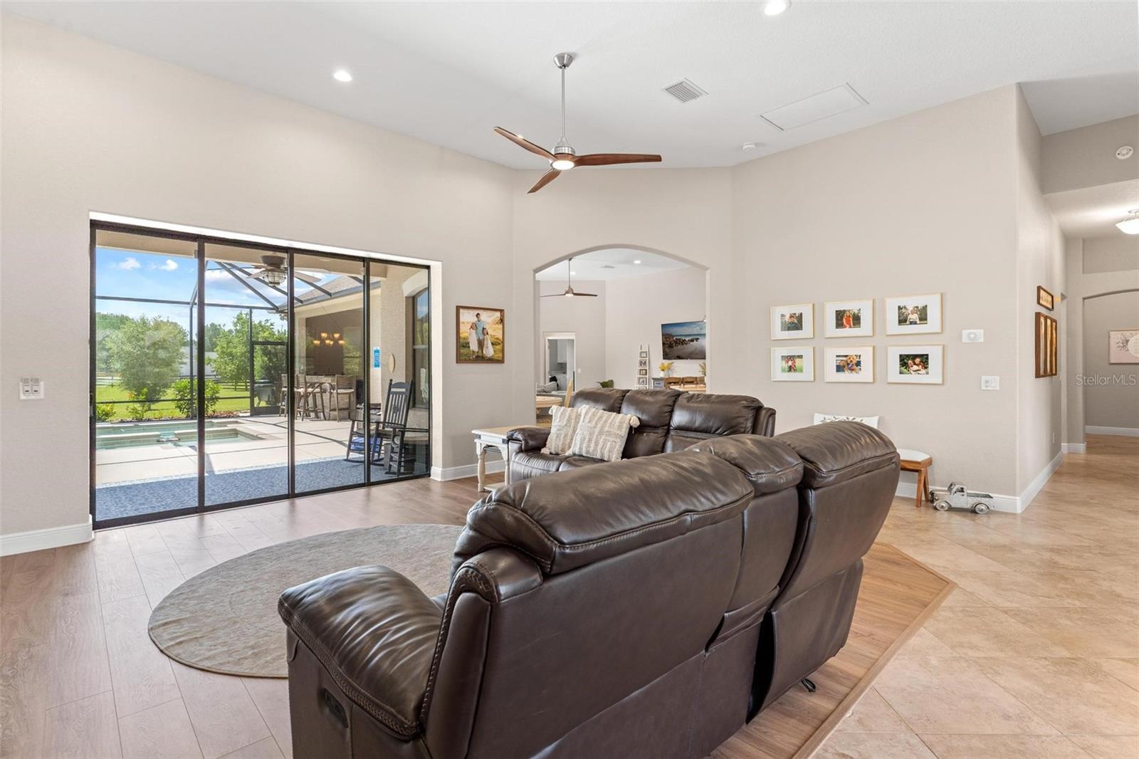 2587 NE 108TH LN, OXFORD, FL — photo 8