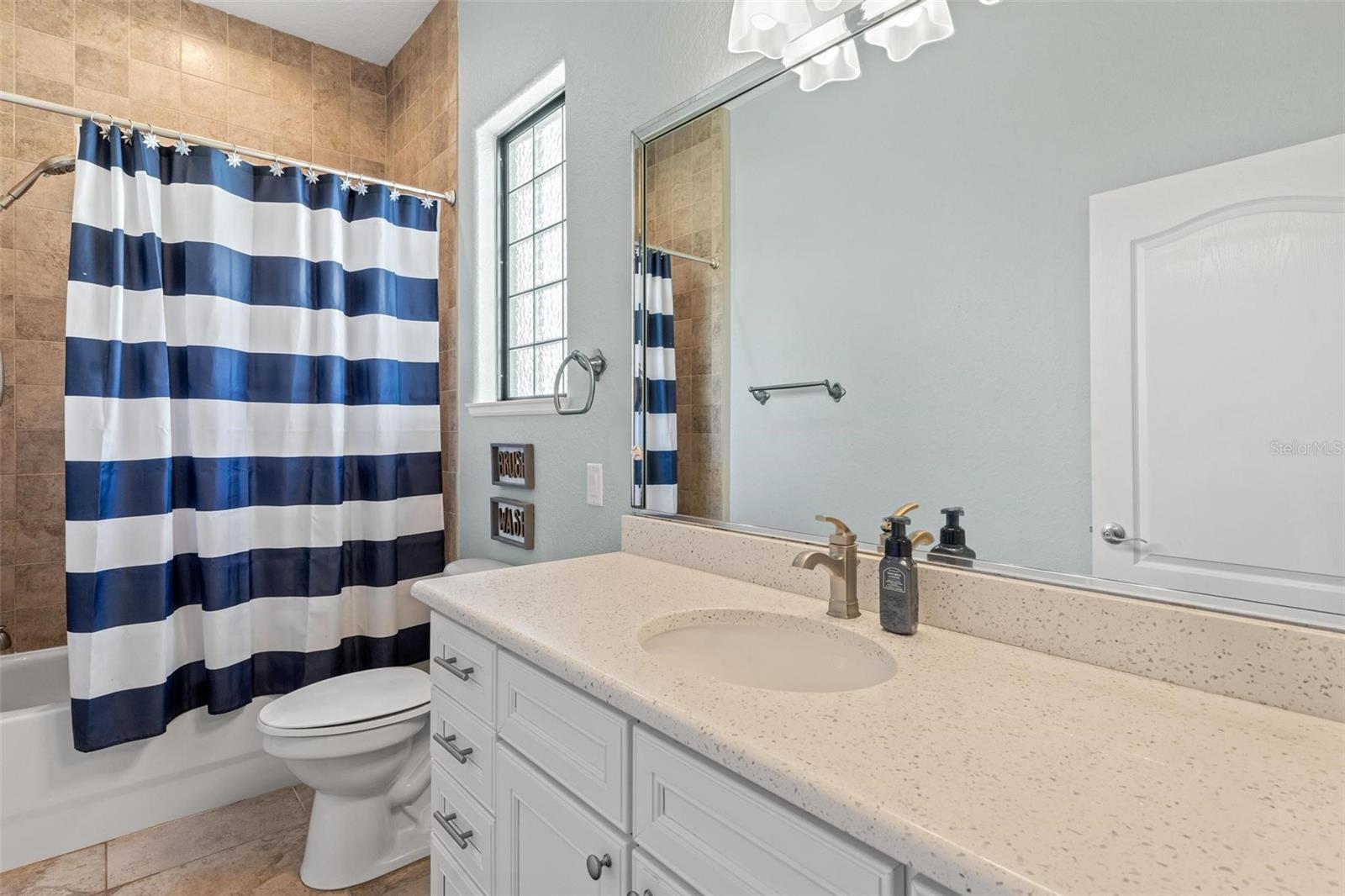 2587 NE 108TH LN, OXFORD, FL — photo 40