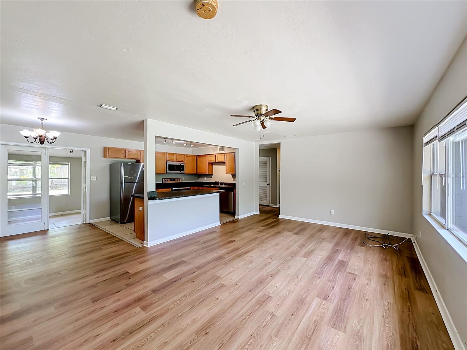 414 NW 36TH TER, GAINESVILLE, FL — photo 9