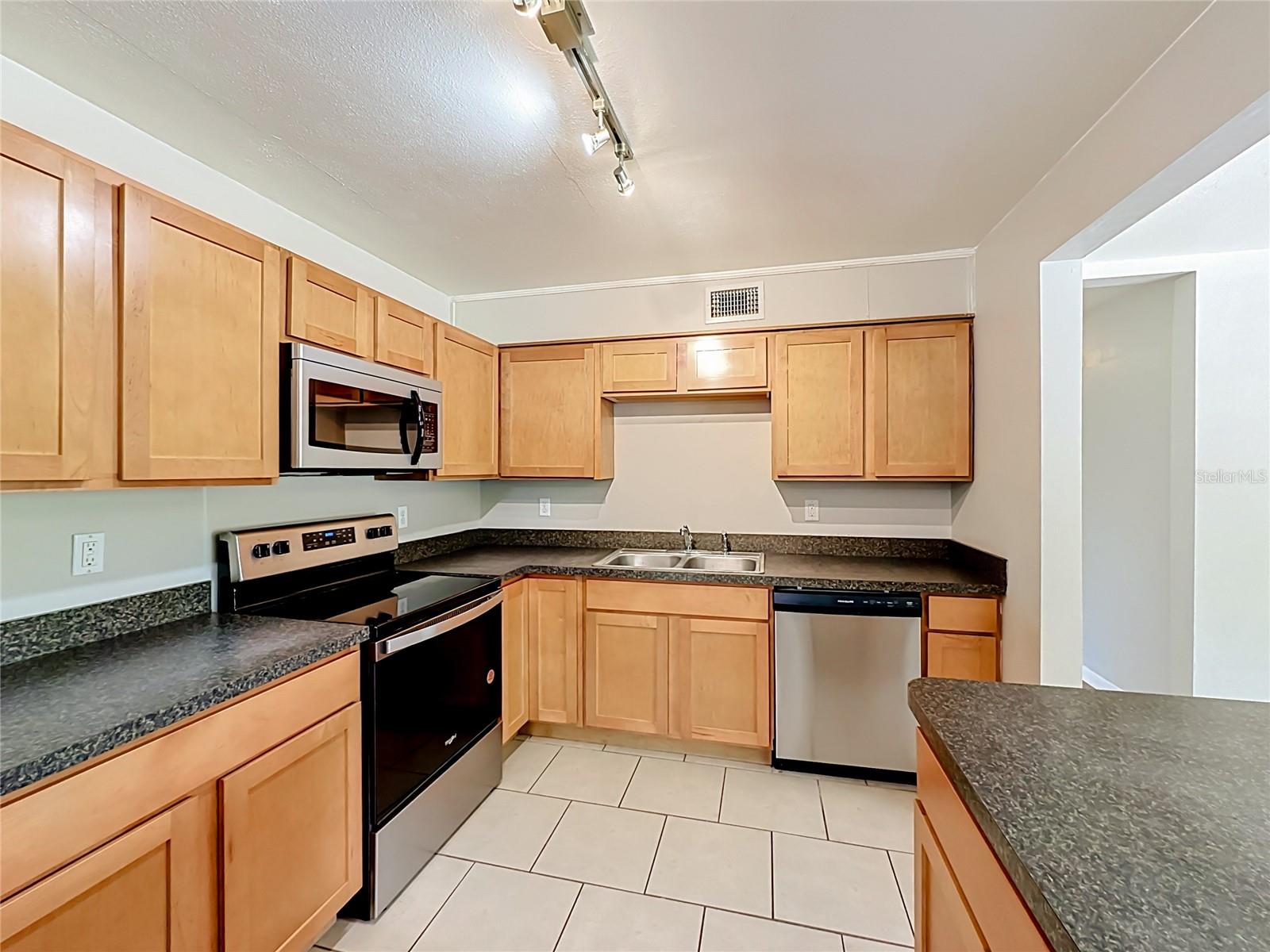 414 NW 36TH TER, GAINESVILLE, FL — photo 15