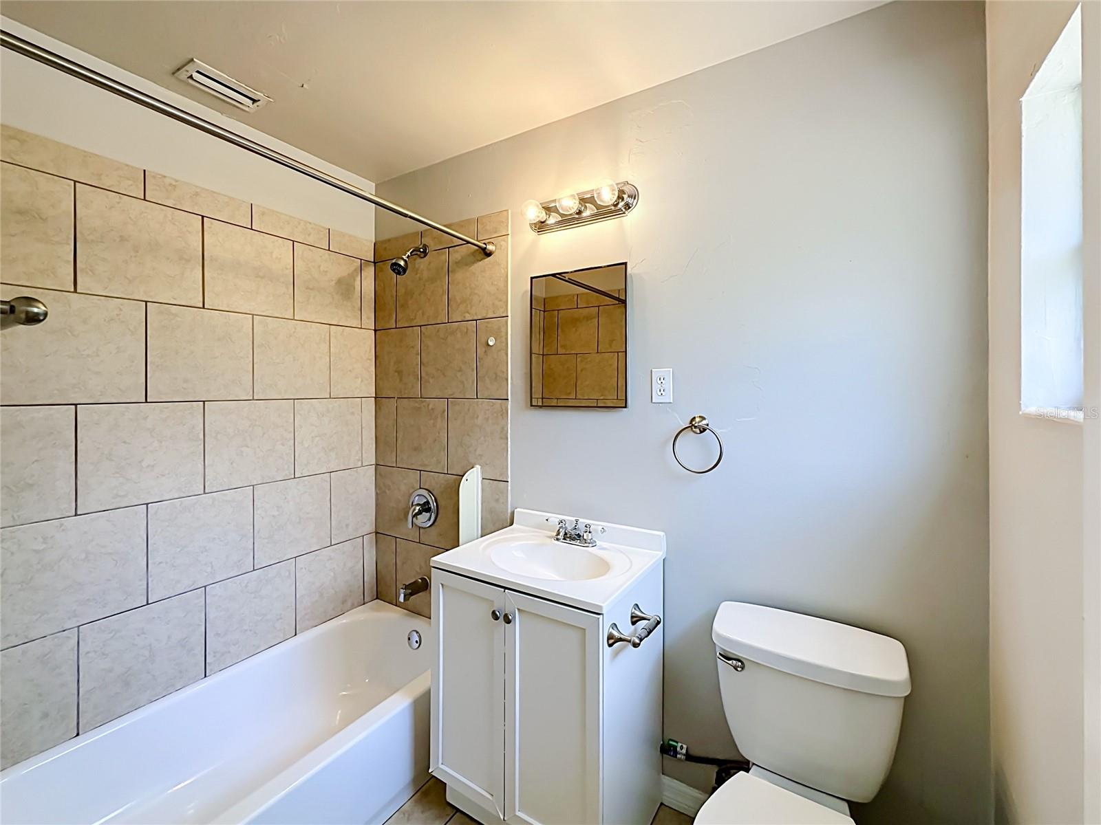 414 NW 36TH TER, GAINESVILLE, FL — photo 24