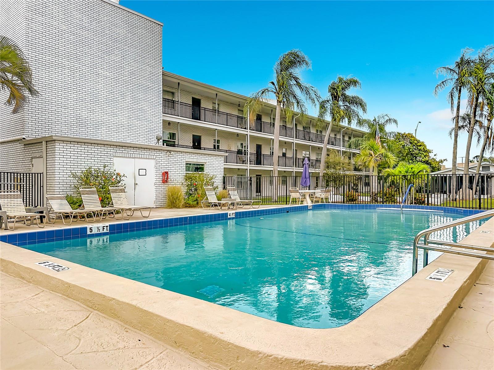4050 4TH ST N #304, ST PETERSBURG, FL — photo 23