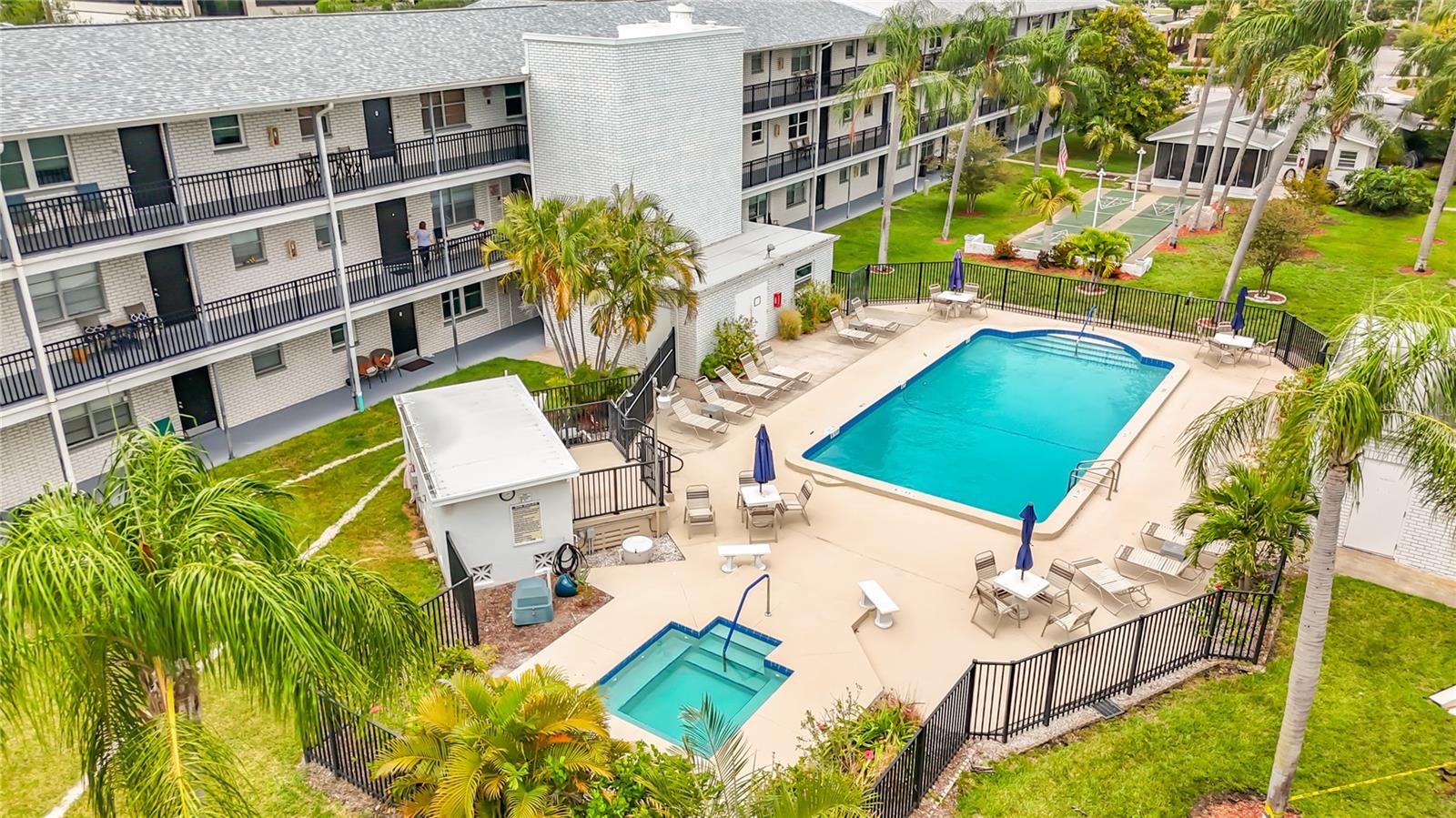 4050 4TH ST N #304, ST PETERSBURG, FL — photo 25