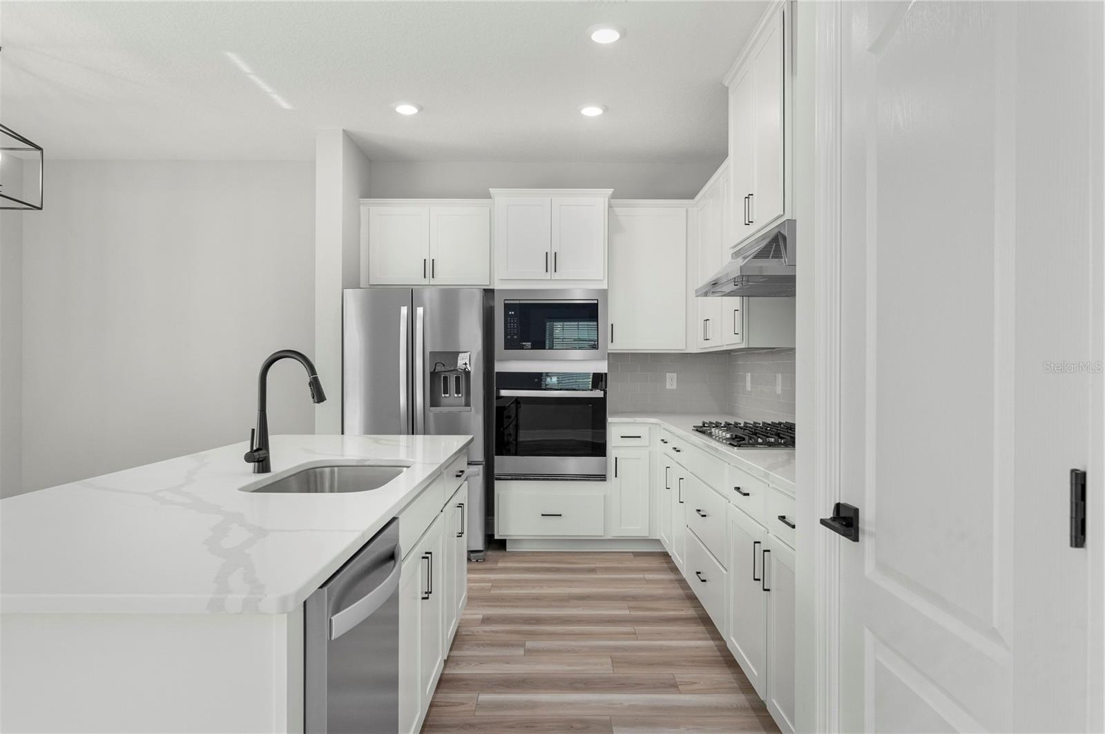 7833 MARLOW PL, KISSIMMEE, FL — photo 2