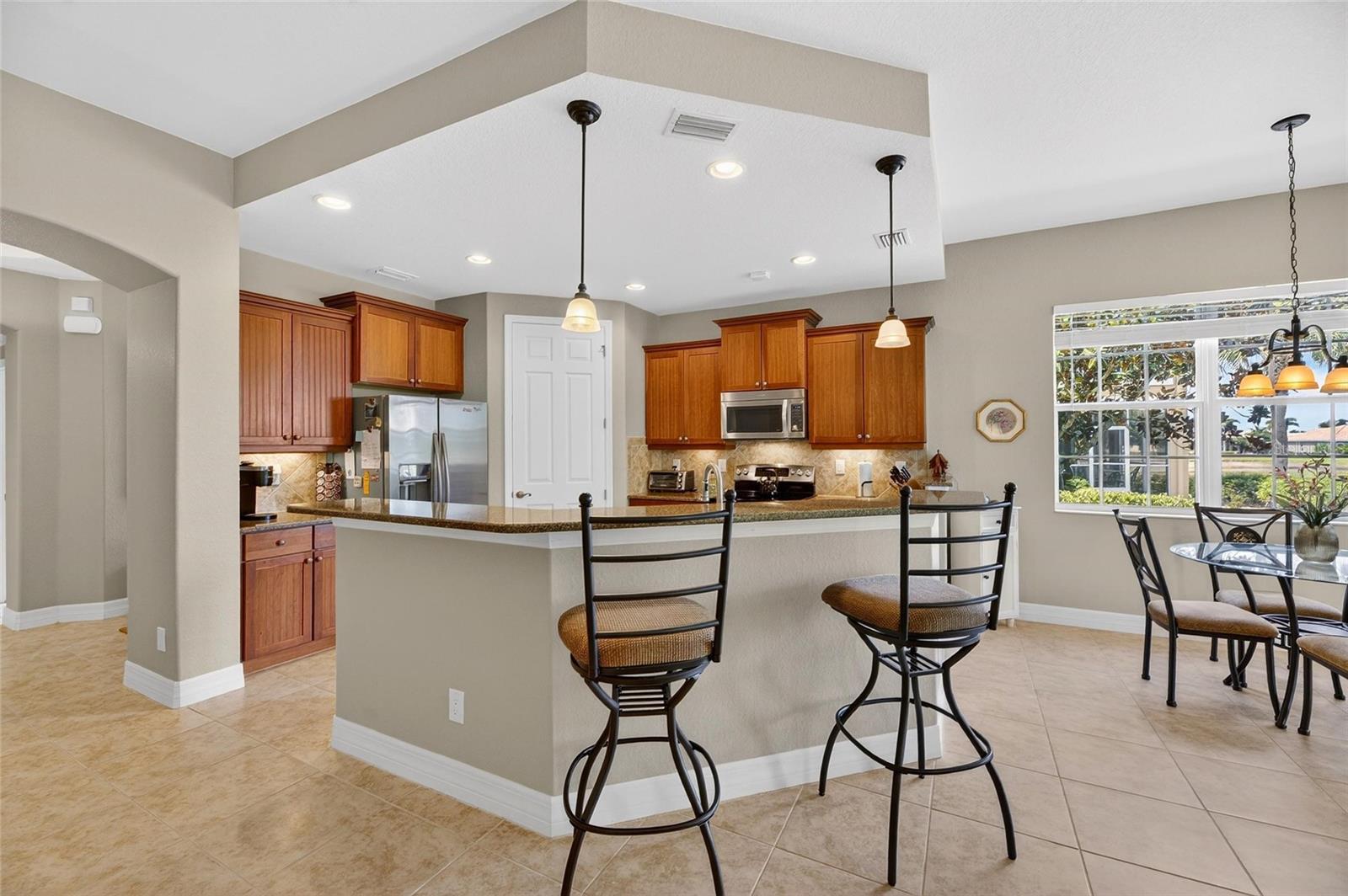 1423 EMERALD DUNES DR, SUN CITY CENTER, FL — photo 8
