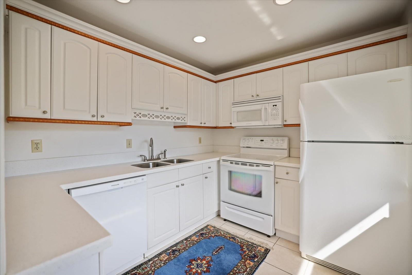 715 BIRD BAY CIR #120, VENICE, FL — photo 6