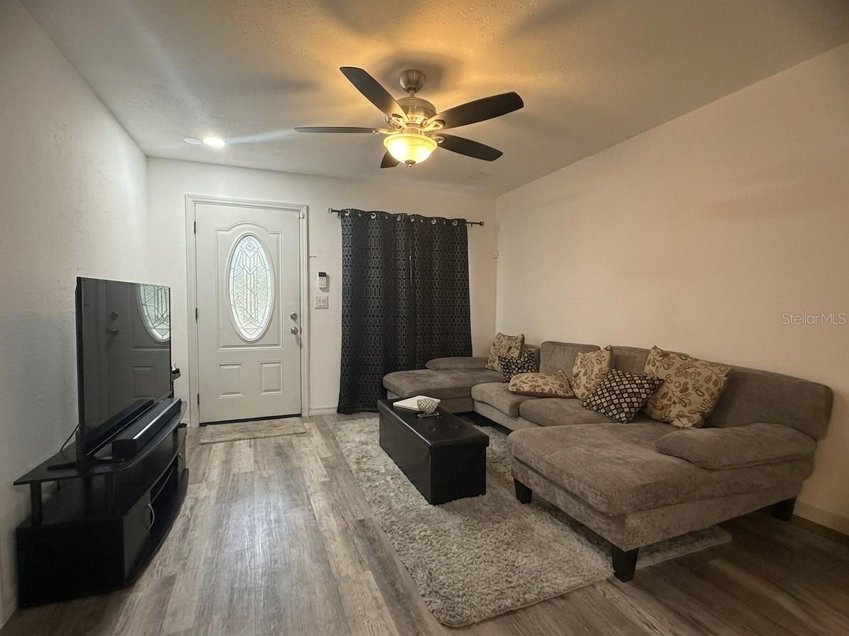 636 RAINBOW BLVD, BABSON PARK, FL — photo 2